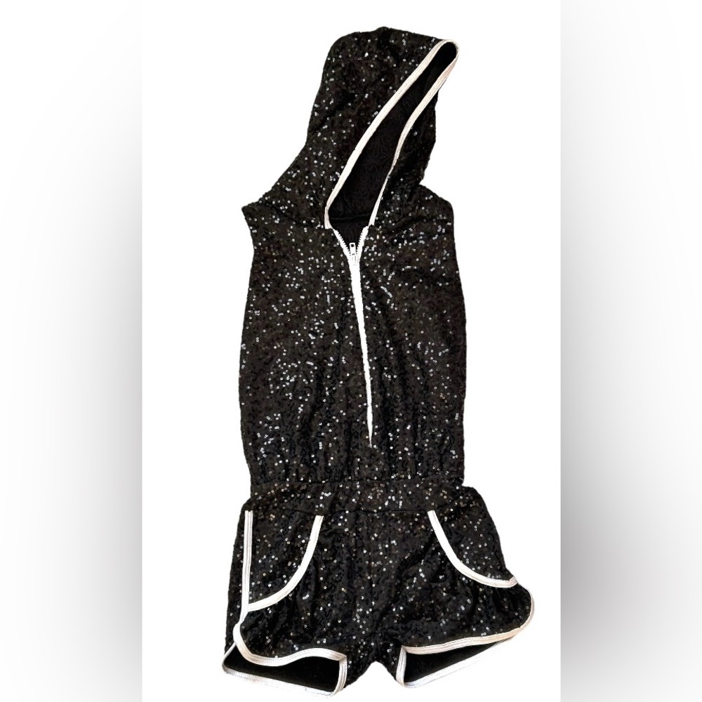 Curtain Call Black & White Hip Hop Dance Costume Show Size Child Medium